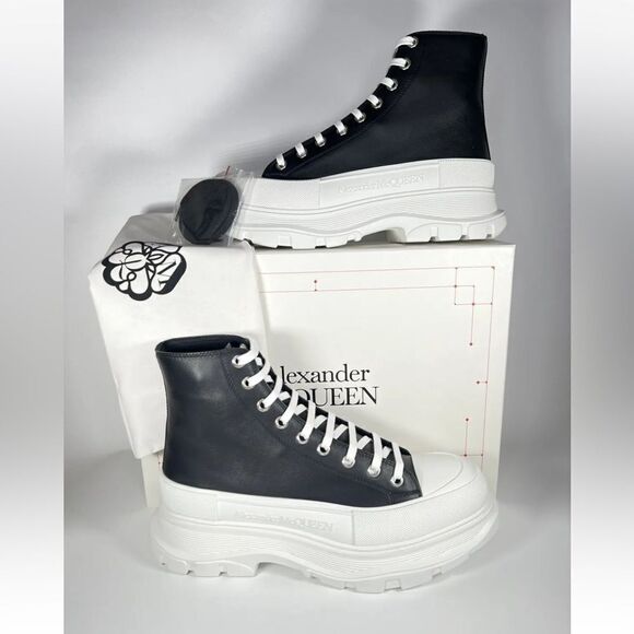 Alexander Mcqueen Men's Tread Slick Boot LEATHER Black/White EU 45 USA 12 - Picture 1 of 4